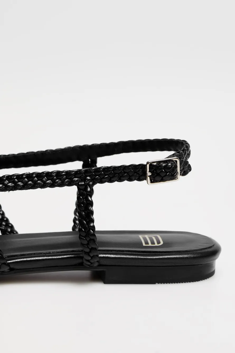 Czarne buty sling back ze skóry plecionej