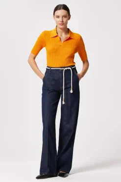 Granatowe szerokie spodnie jeans