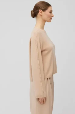 Sweter z kaszmiru w pudrowym różu