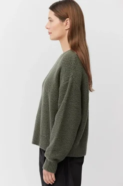 Zielony dzianinowy sweter z wełny merynosowej